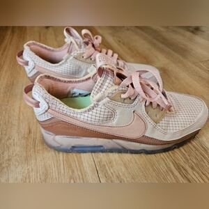 Nike Air Max Terrascape 90 Womens Shoes Size 9 - Pink